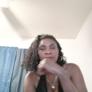 Meet your Posher, Carline